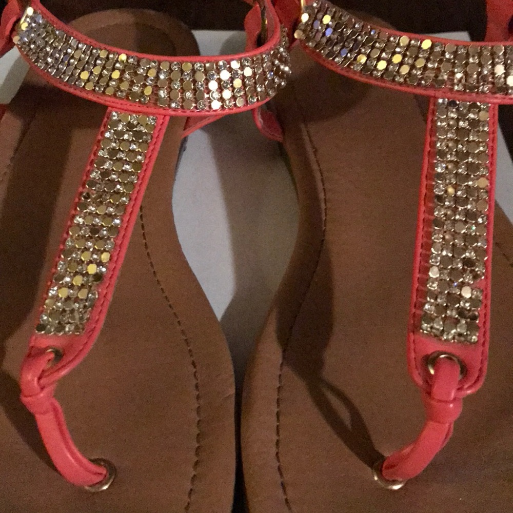 9w Avenue Sandals GUC - Picture 2 of 8